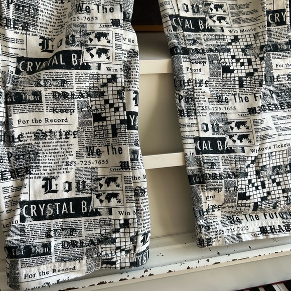 Urban Outfitters Black and White Graphic Flare Pants - Picture 14 of 15